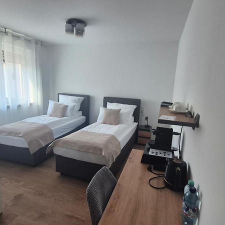 Apartments Seibel Doppel-Zweibettzimmer Mit Bad Reutlingen Exterior photo